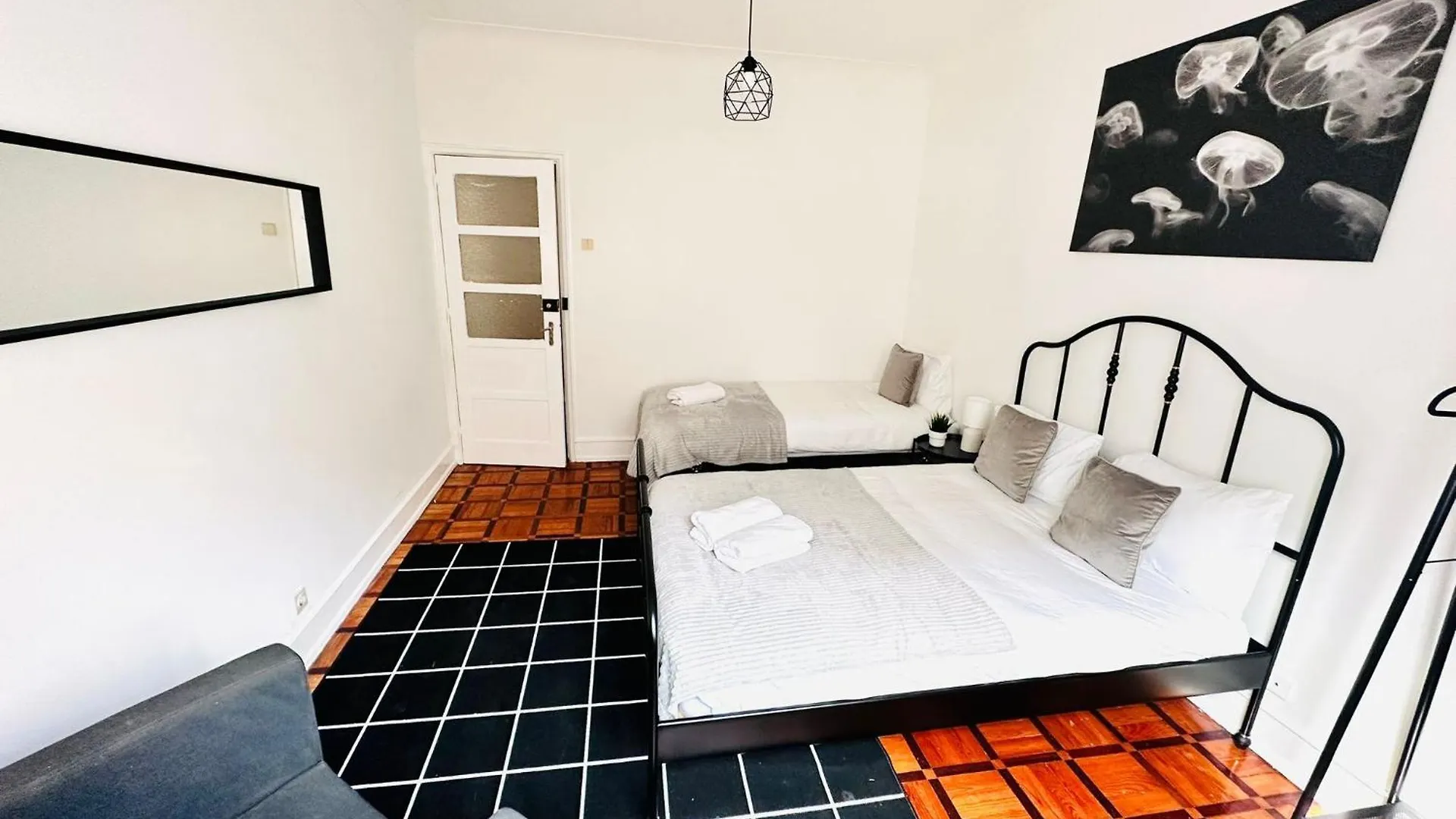 Central Lisbon Rooms, Best Location For Tourists 0*,  Portogallo
