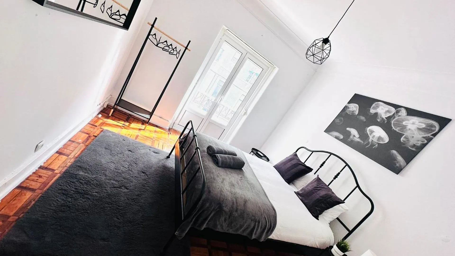 Ostello Central Lisbon Rooms, Best Location For Tourists