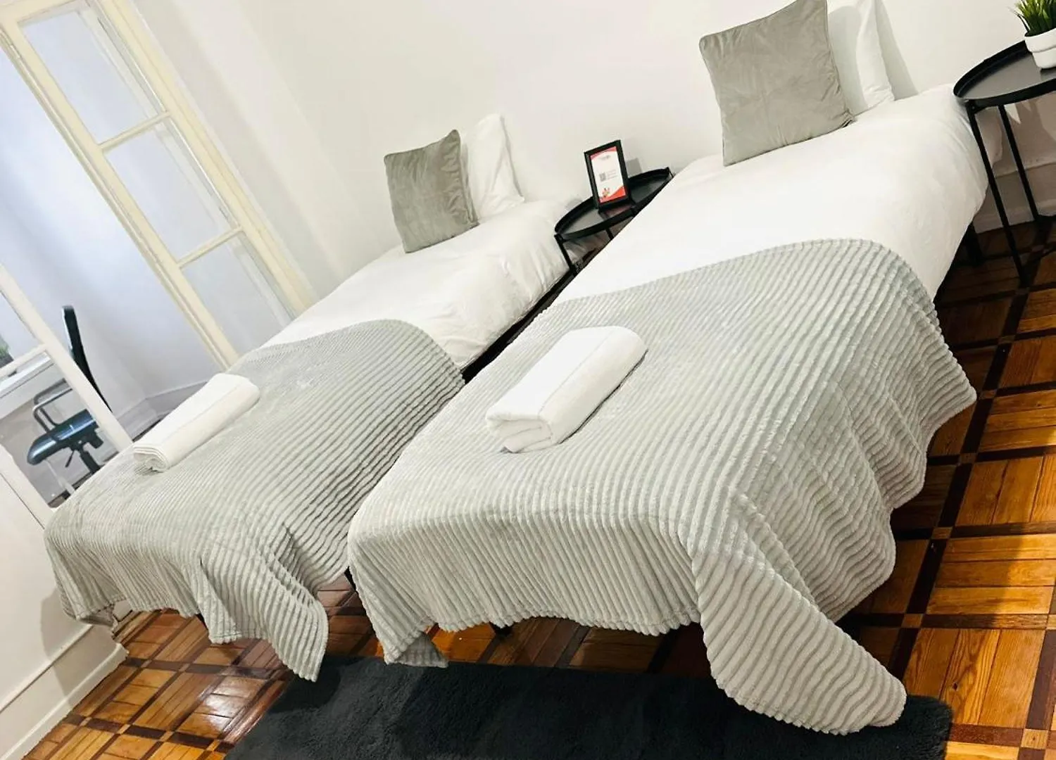 Ostello Central Lisbon Rooms, Best Location For Tourists