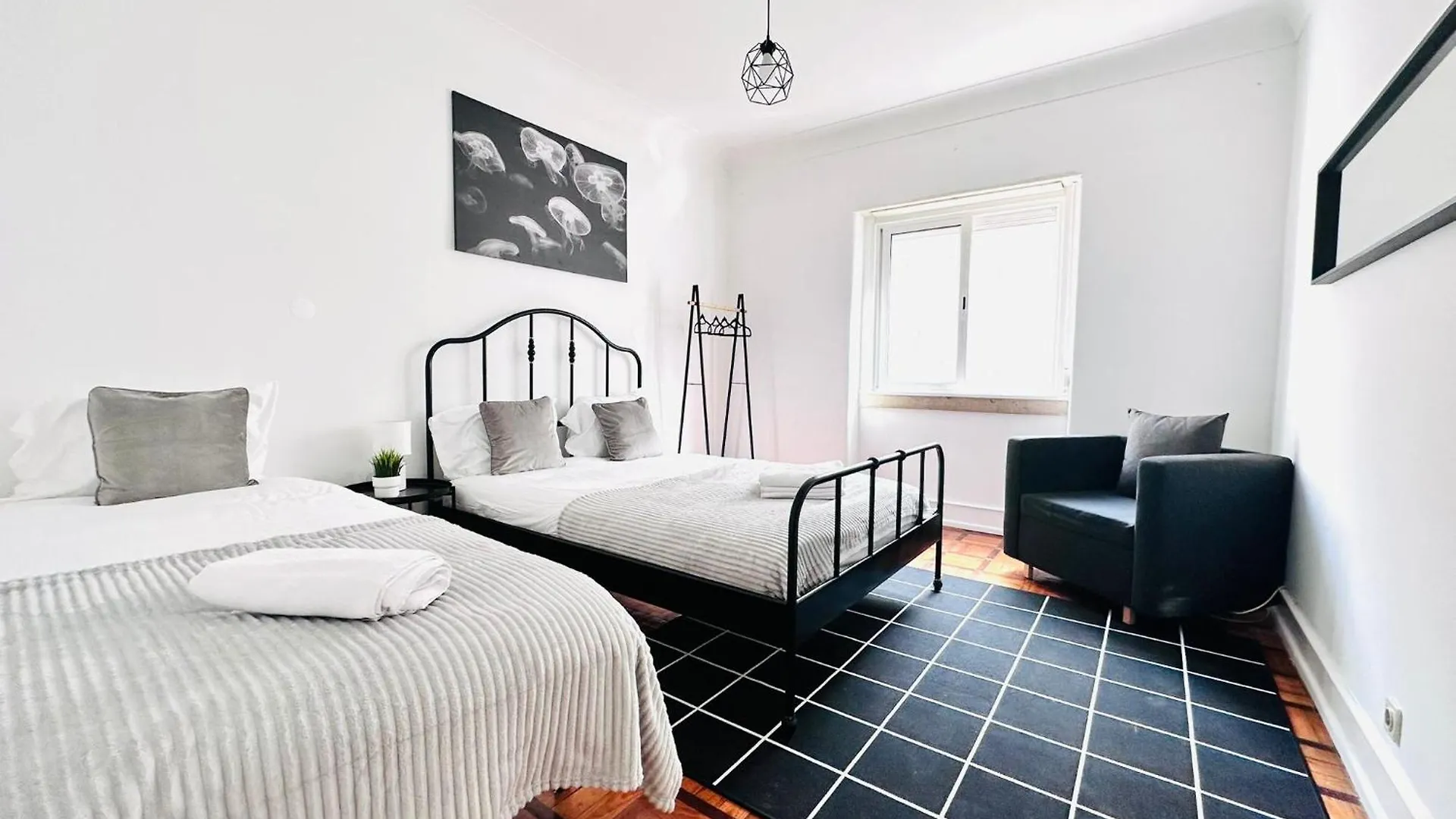 Central Lisbon Rooms, Best Location For Tourists