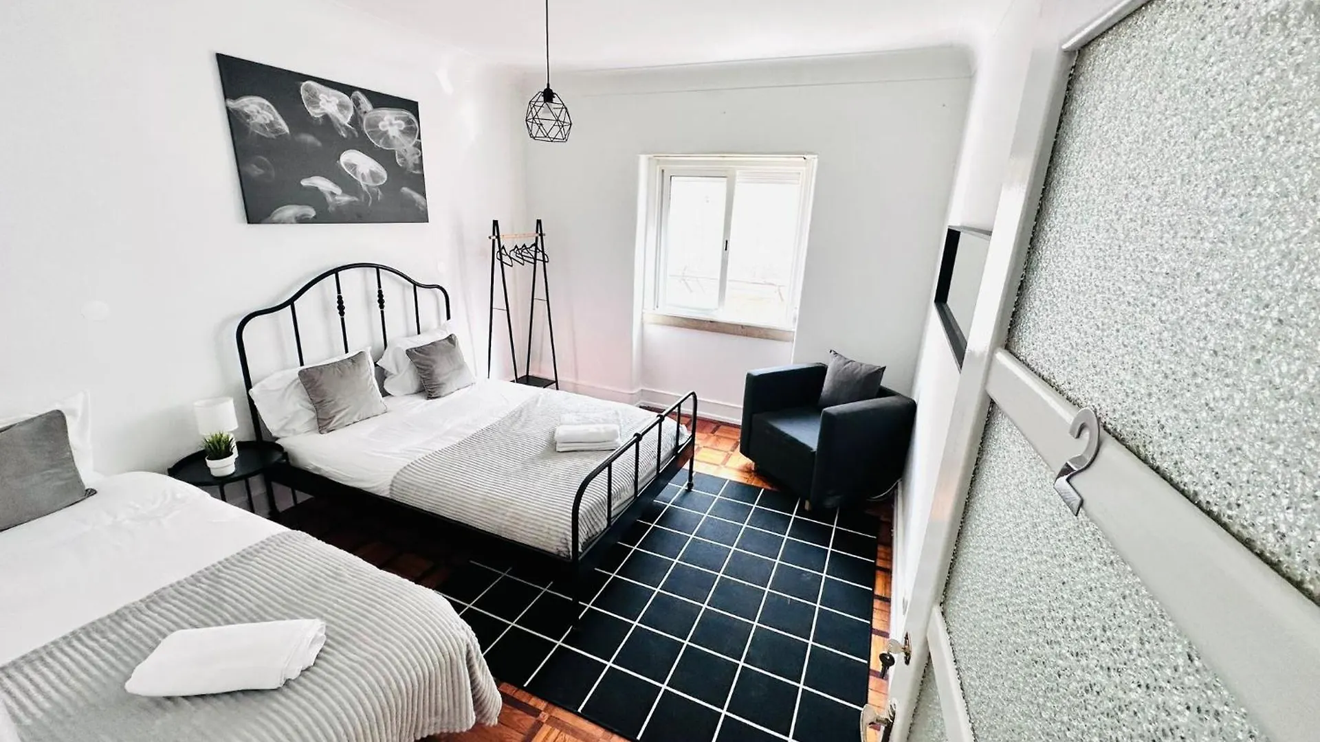 Central Lisbon Rooms, Best Location For Tourists Ostello