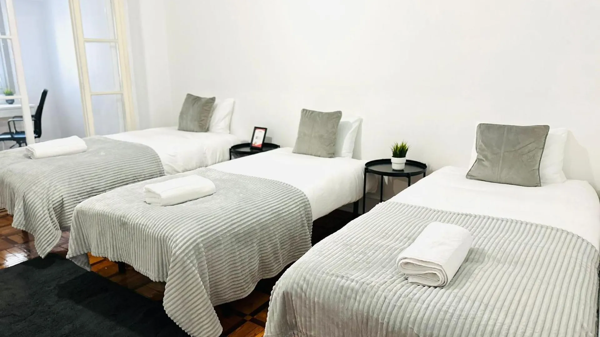 Ostello Central Lisbon Rooms, Best Location For Tourists